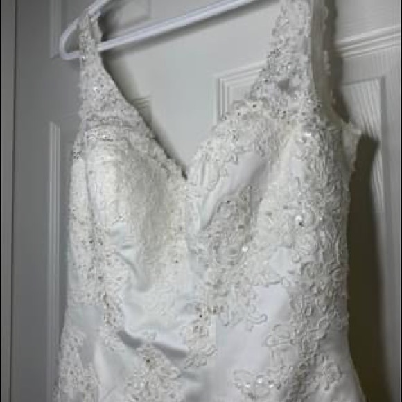 *BRAND NEW* DAVIDS BRIDAL wedding dress - Picture 9 of 9